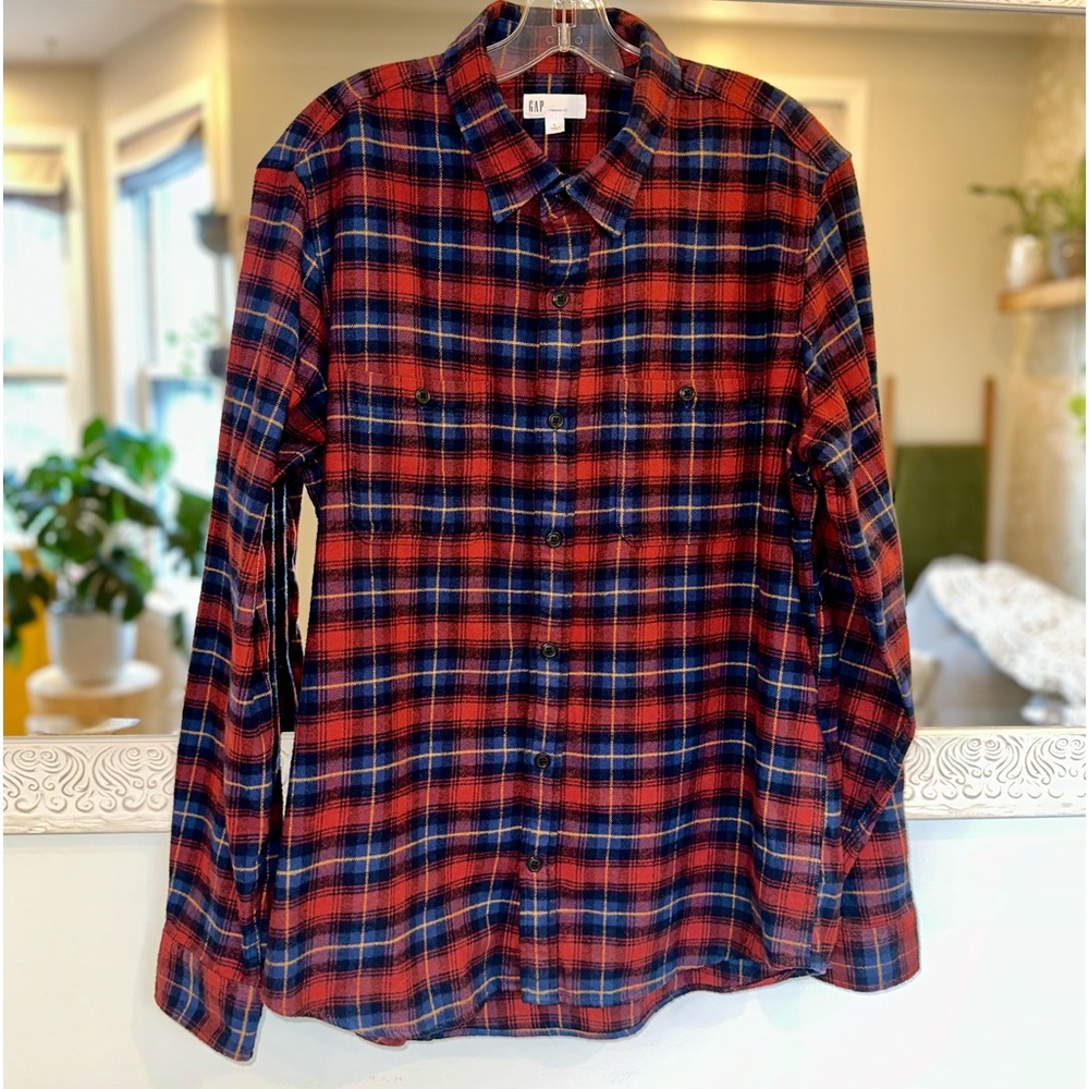 Gap 100% Cotton Men’s Flannel Plaid Standard Fit Button Up Long Sleeve Shirt
